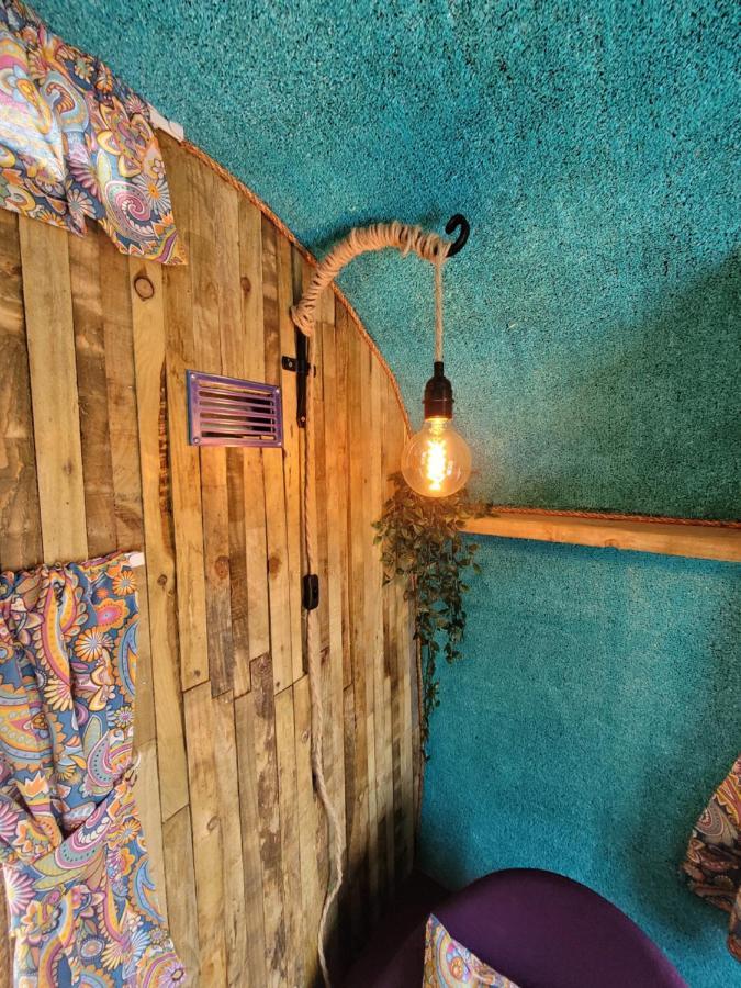 Budget Stay, In Lovely Private Setting With Rustic Charm, Log Burner, Fire Pit, Campers Kitchen & Eco Loo No Bedding Supplied Narberth Exterior foto