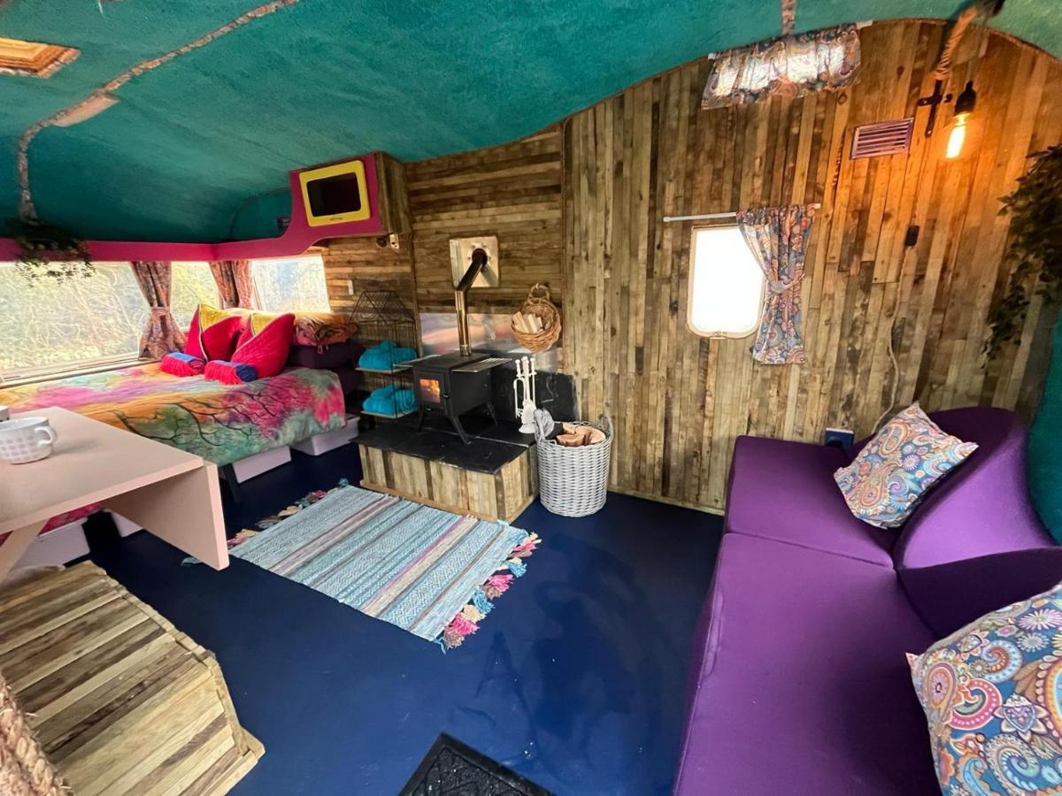 Budget Stay, In Lovely Private Setting With Rustic Charm, Log Burner, Fire Pit, Campers Kitchen & Eco Loo No Bedding Supplied Narberth Exterior foto