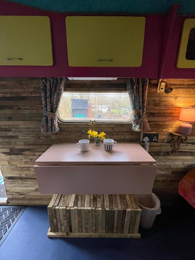 Budget Stay, In Lovely Private Setting With Rustic Charm, Log Burner, Fire Pit, Campers Kitchen & Eco Loo No Bedding Supplied Narberth Exterior foto