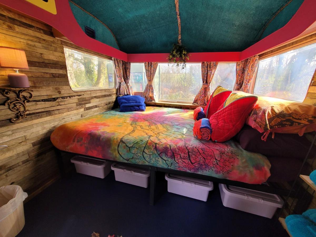 Budget Stay, In Lovely Private Setting With Rustic Charm, Log Burner, Fire Pit, Campers Kitchen & Eco Loo No Bedding Supplied Narberth Exterior foto